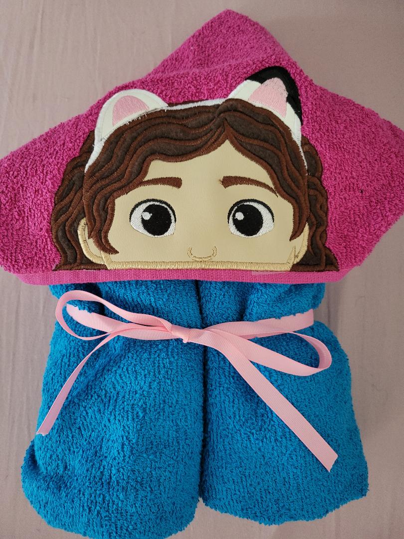 Gabby - Hooded Towel